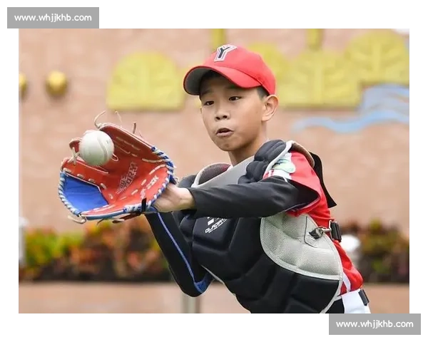 何迪夫:棒球织纽带,志愿连湾区 何迪夫:棒球织纽带,志愿连湾区